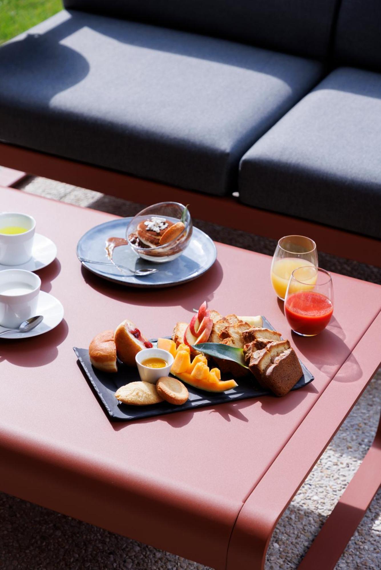 Les Boreales - Appart'Hotel & Restaurant Villers-sur-Mer Buitenkant foto
