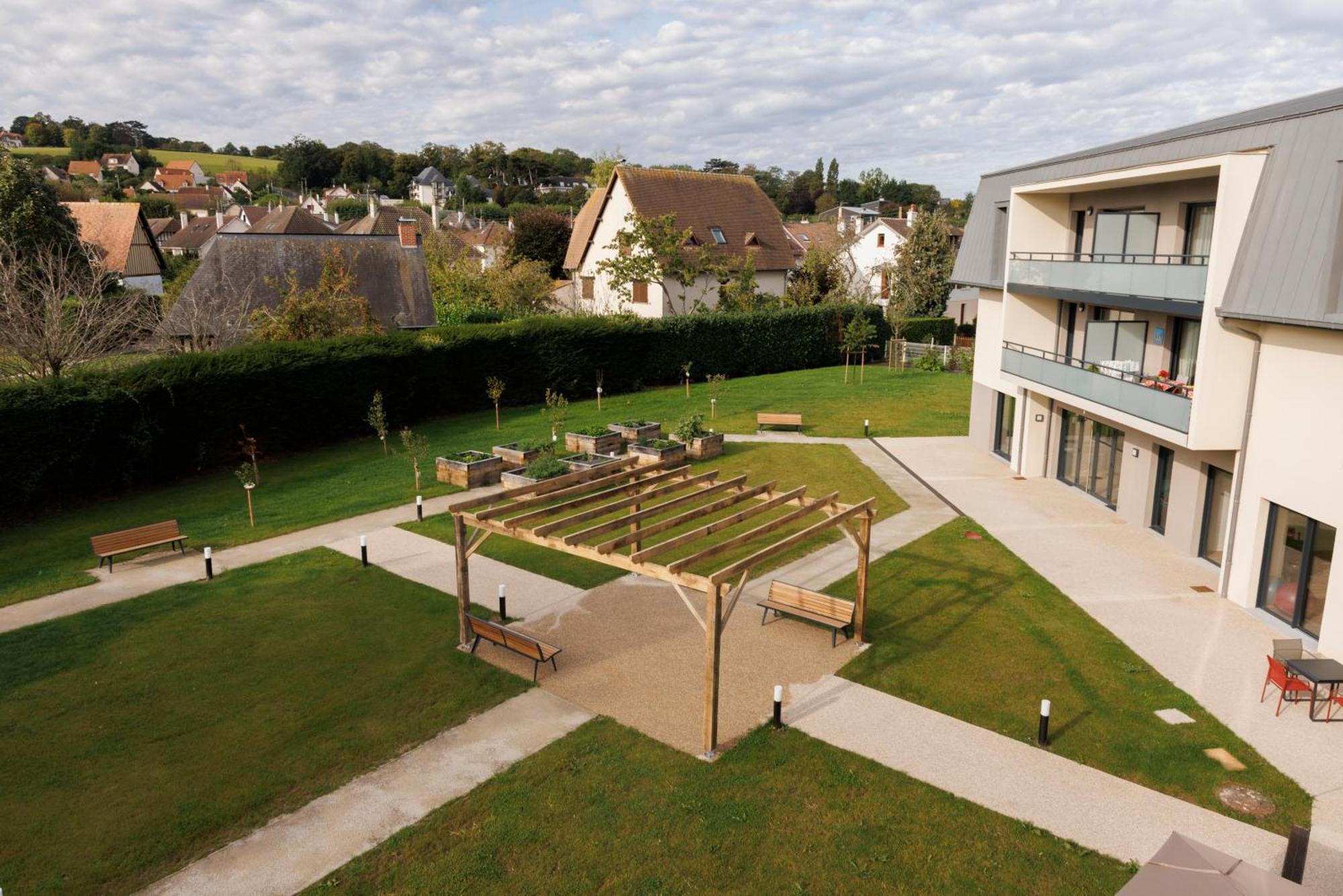 Les Boreales - Appart'Hotel & Restaurant Villers-sur-Mer Buitenkant foto