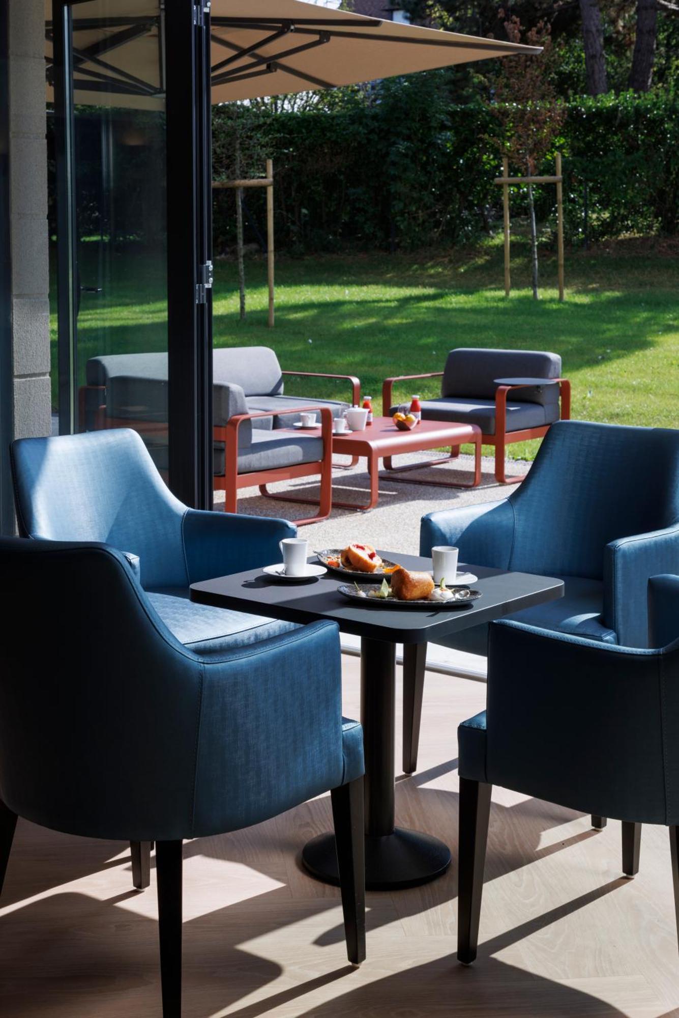 Les Boreales - Appart'Hotel & Restaurant Villers-sur-Mer Buitenkant foto